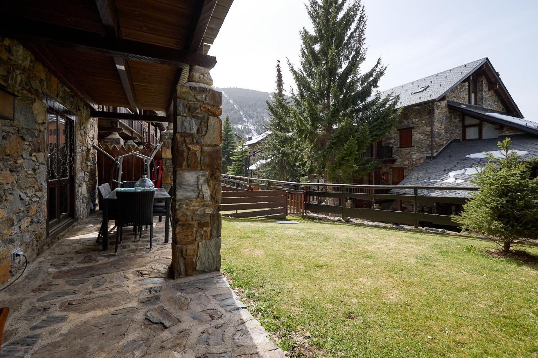 Pleta Del Tarter 31A Lodge & Spa กานีโญ ภายนอก รูปภาพ