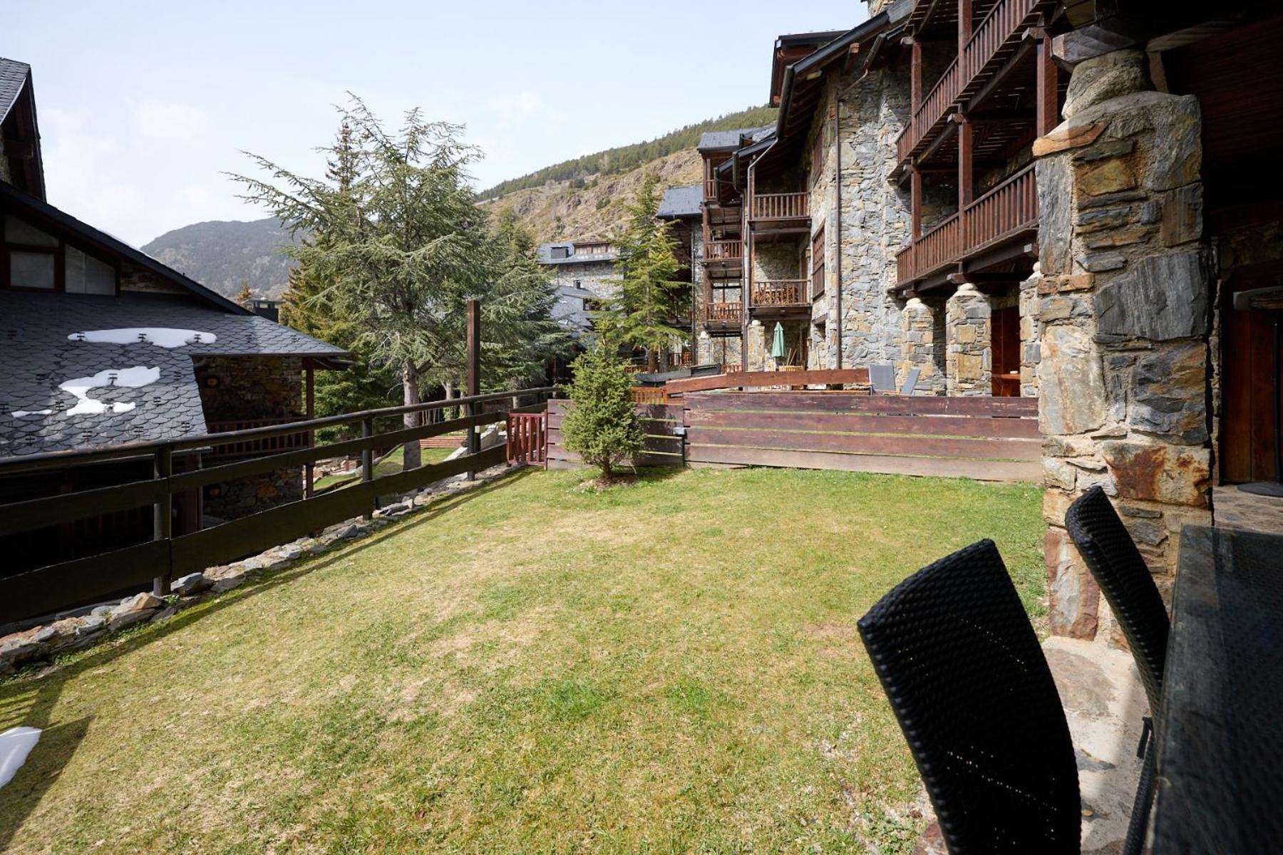 Pleta Del Tarter 31A Lodge & Spa กานีโญ ภายนอก รูปภาพ